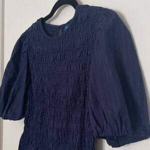 Old Navy Smocked Puff Sleeve Blouse Navy Blue size Medium Tall NWT